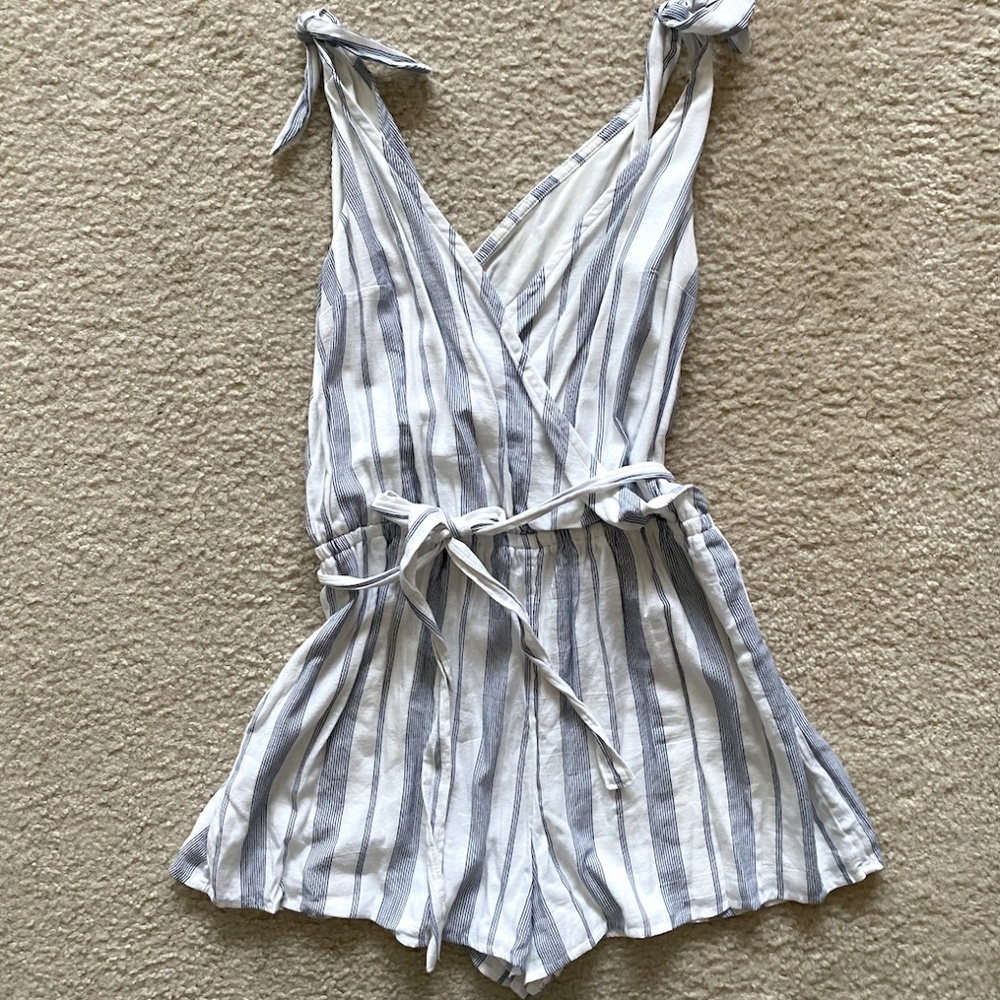 ABERCROMBIE & FITCH Striped Tie-Strap Romper, XL